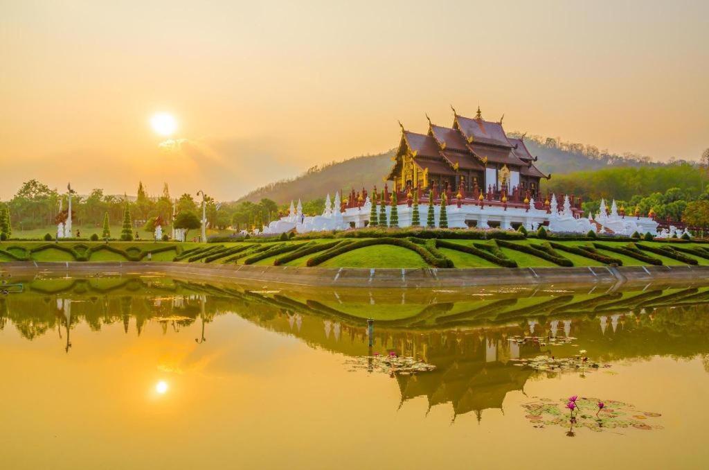 Oyo 909 Guiding Star Resort Chiang Mai Exteriör bild