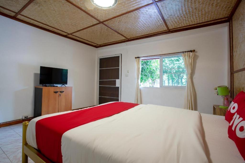 Oyo 909 Guiding Star Resort Chiang Mai Exteriör bild
