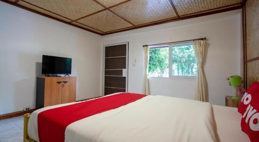 Oyo 909 Guiding Star Resort Chiang Mai Exteriör bild